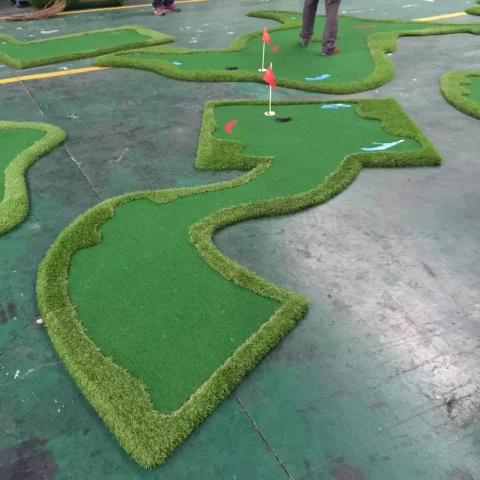 Custom Backyard Putting Green